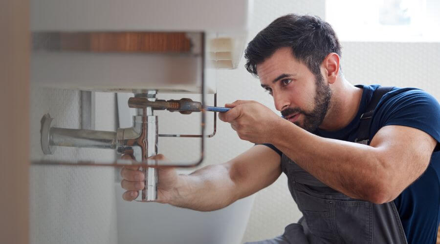 Garbage disposal repair in Clermont, IA